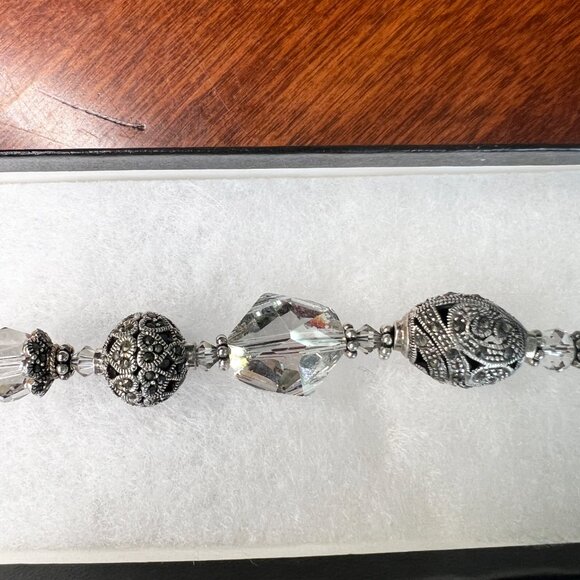 Handmade Crystal and Sterling Silver Filigree toggle chain 16" necklace - Picture 3 of 6